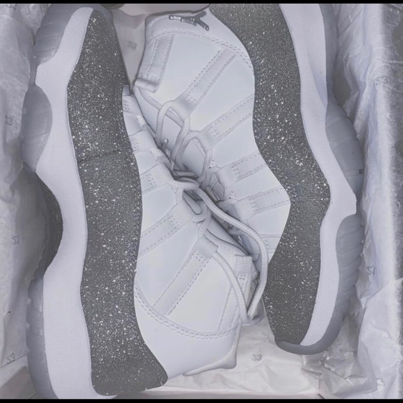 Jordan Retro 11s Metallic Silver